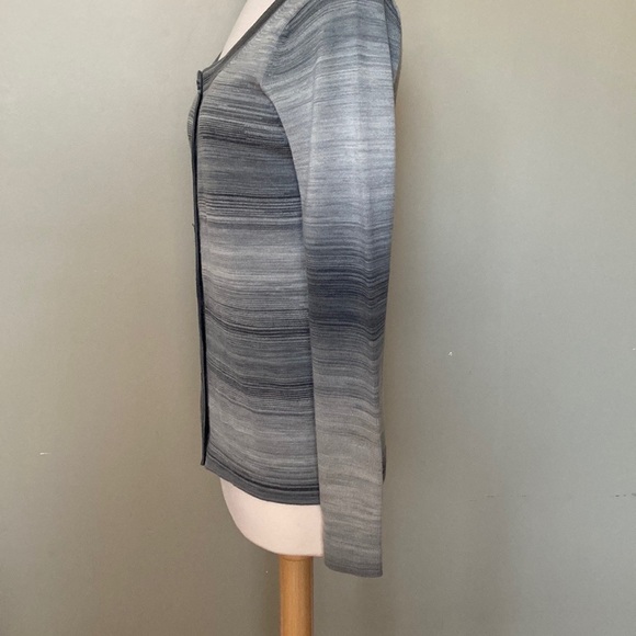 ca va de soi Merino Wool Cardigan Sweater - Picture 5 of 7